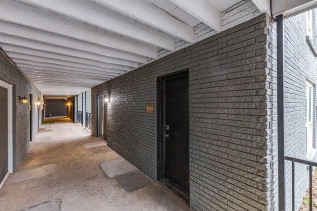 Building Photo - 811 Skillman St