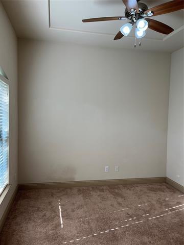 Building Photo - 817 La Cima