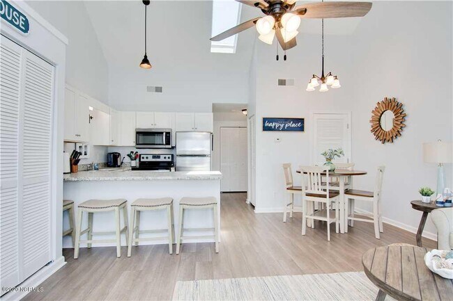 Building Photo - 9201 Coast Guard Rd