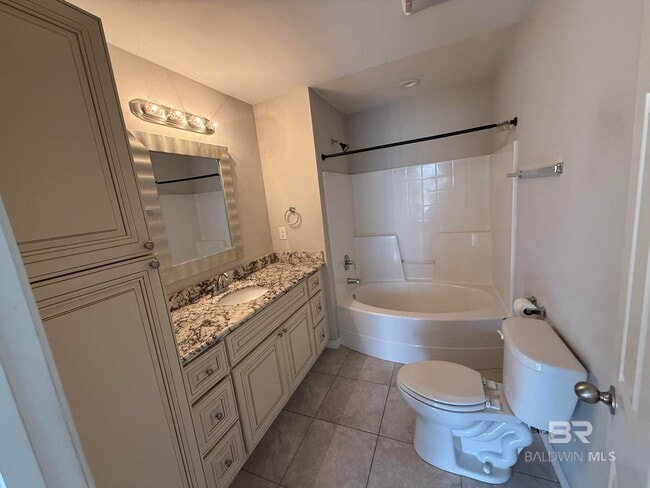 Building Photo - 912 Sentinel Cir