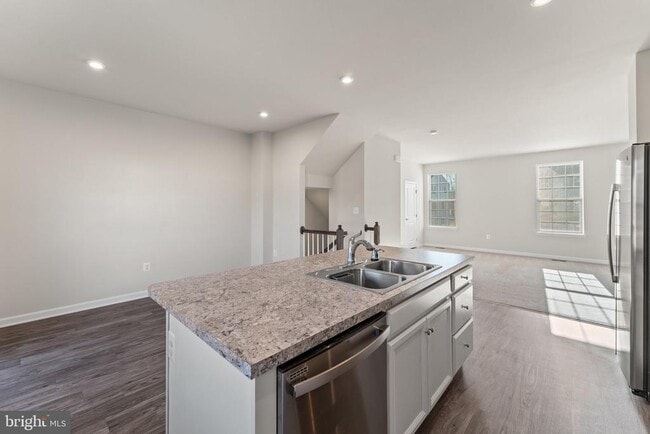 Building Photo - 36087 Fawn Ln