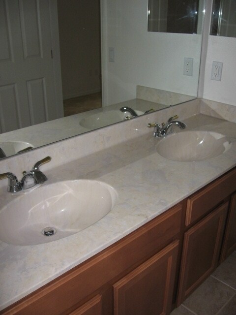 Building Photo - Large Beautiful 4x3 Home with 3 Car Garage