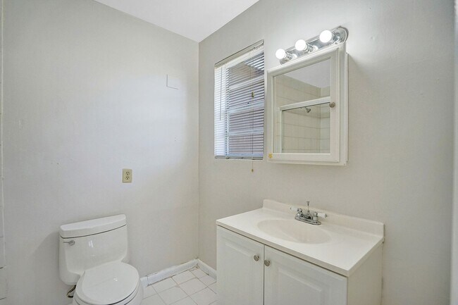 Building Photo - 7741 Northwest 33rd Street