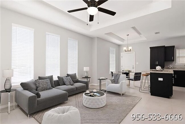 Building Photo - 18 Las Vistas Ln