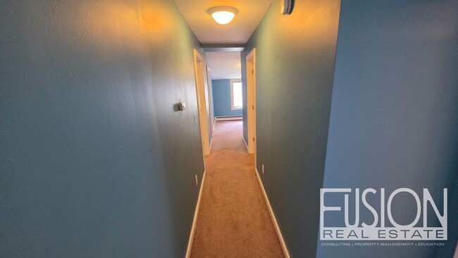 Building Photo - Rare 5-Bedroom Home in a Prime Burlington Location