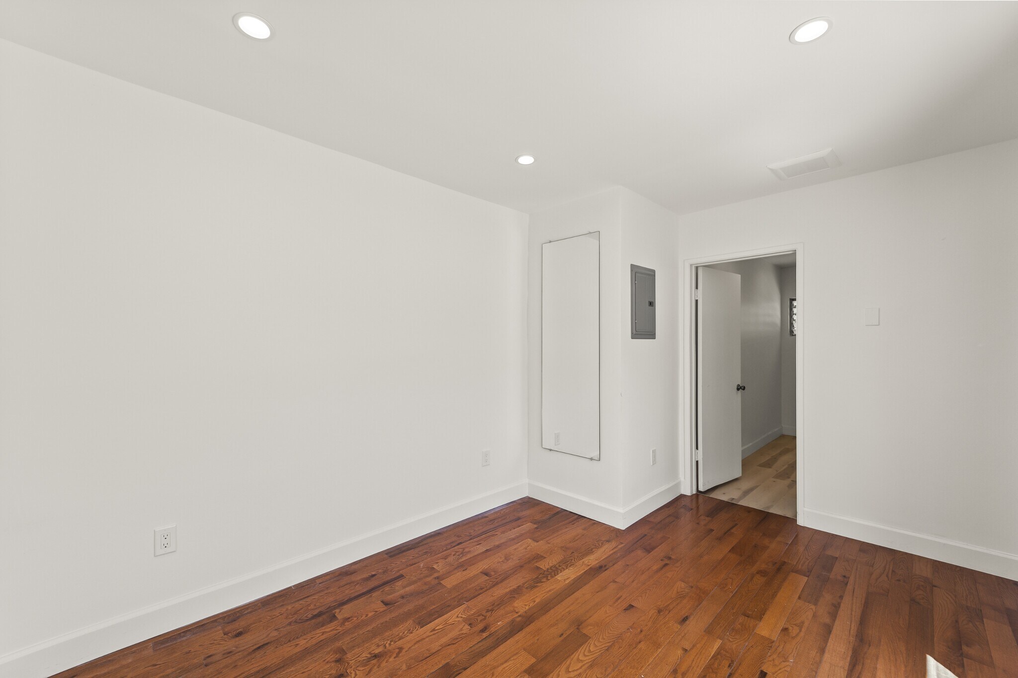 Building Photo - 8014 Denrock Ave