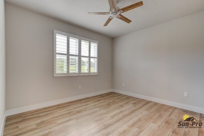 Building Photo - 3046 Isles Wy