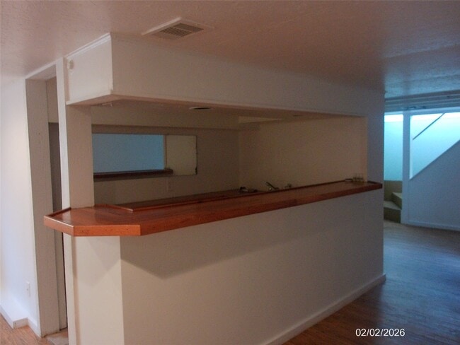 Building Photo - 4619 Ave S