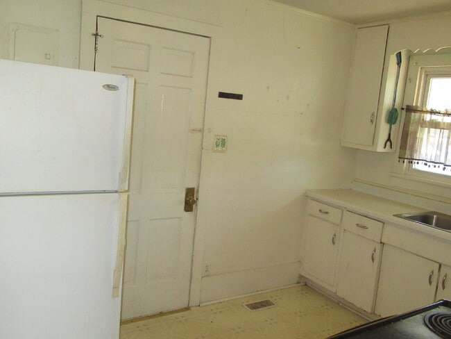 Building Photo - Home for Rent In Lincolnton