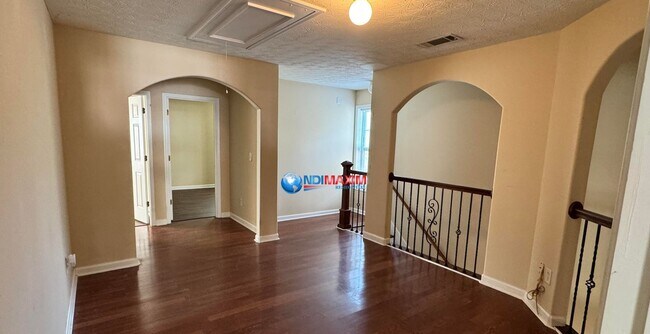 Building Photo - 3-bedroom house in Lawrenceville