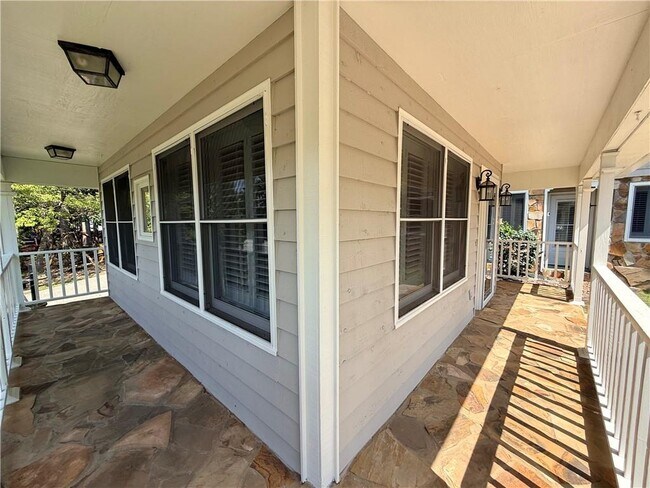 Building Photo - 6708 Bass Cir