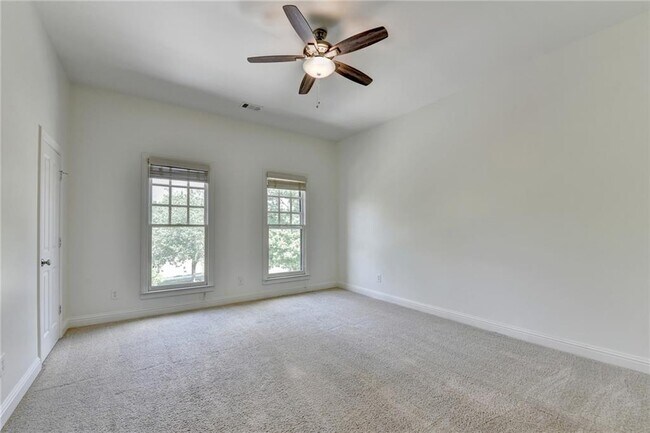 Building Photo - 6961 Fellowship Ln