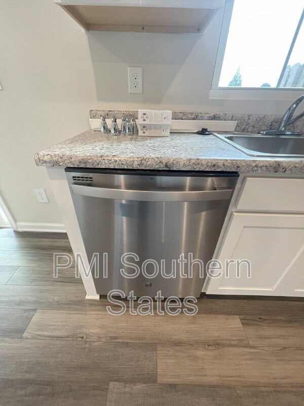 Building Photo - 231 Lehman Way