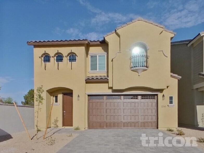 Building Photo - 1314 N Parkcrest