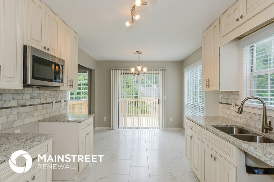 Building Photo - 2580 Riverwood Spring