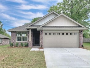 Building Photo - 16509 Lexington Ct