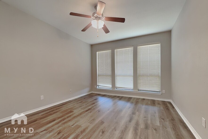 Building Photo - 10861 Hawks Landing Rd