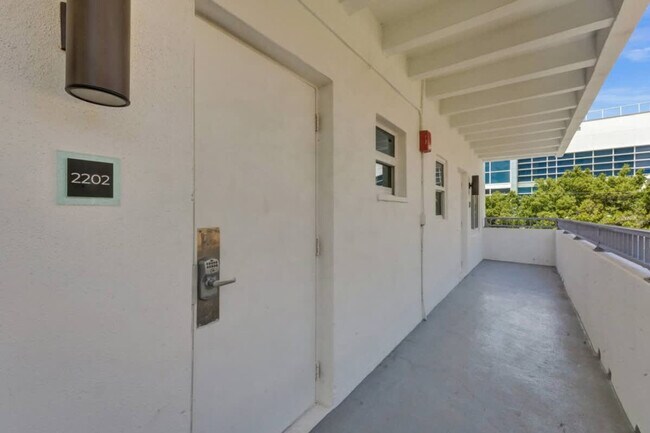 Building Photo - 3020 Seville St