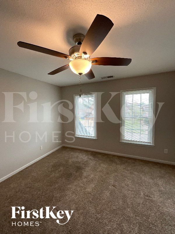 Building Photo - 1656 Turtle Hill Dr