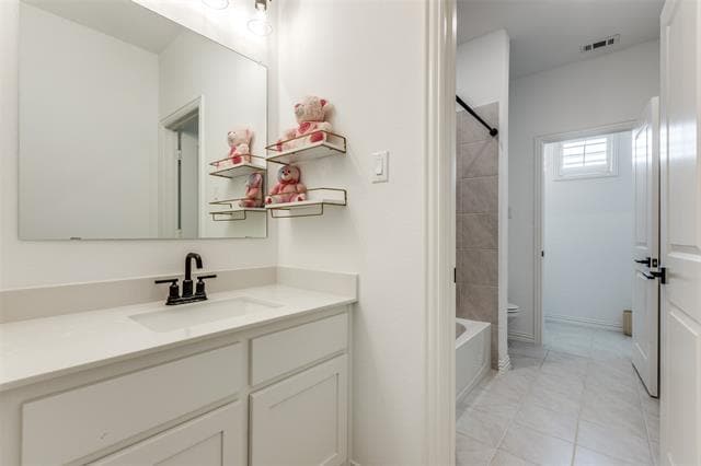 Building Photo - 8220 Bethpage Dr