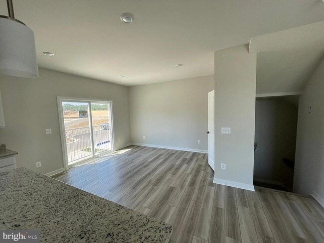 Building Photo - 2244 Barhill Wy
