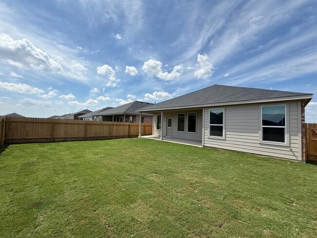 Building Photo - 261 Seven Seas Dr