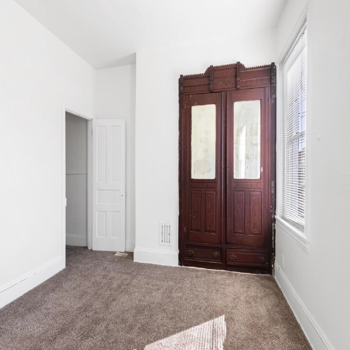 Building Photo - 539 Fernon St
