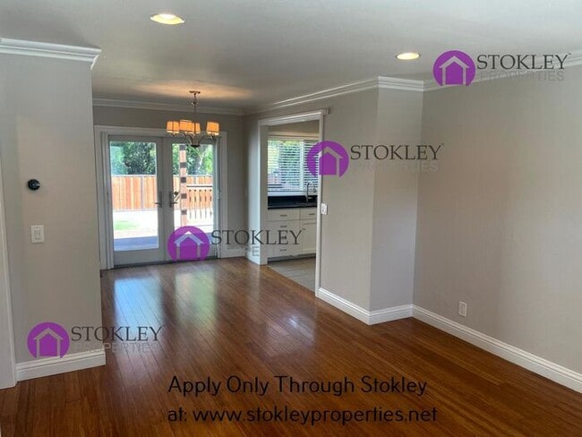 Building Photo - 1692 Oak Park Blvd