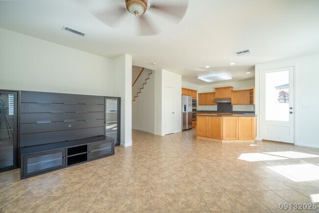 Building Photo - 4 Bed 3 Bath in Ocean Pointe