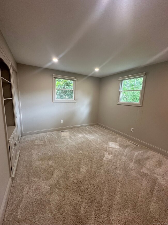 Building Photo - 30 Wiltan Dr