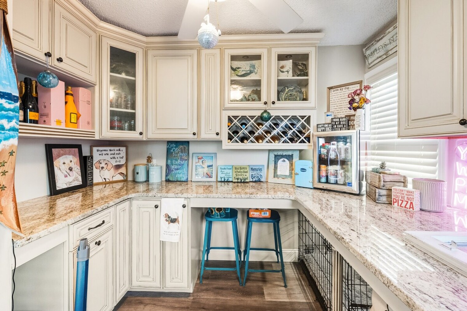 Building Photo - 601 Hazard St