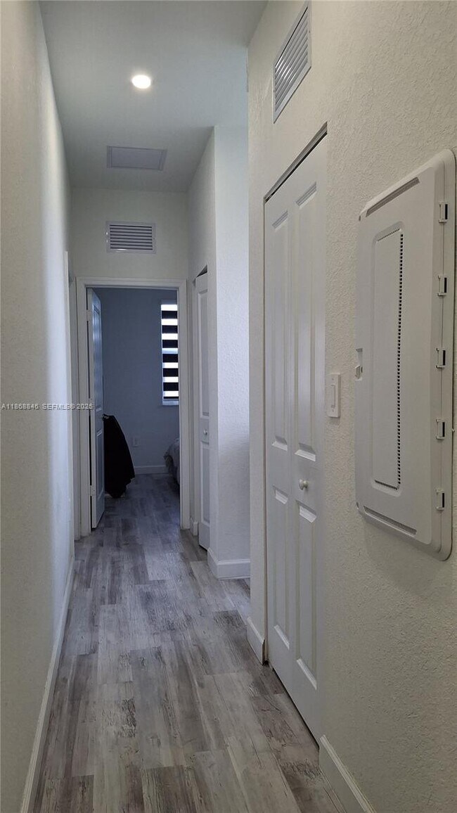 Building Photo - 26410 SW 148th Ct