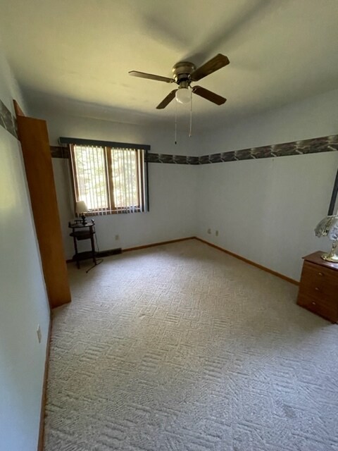 Building Photo - 9619 Manitou Park Dr