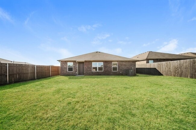 Building Photo - 5211 Mac Rd