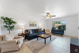 Building Photo - 5409 S Hazelton Ln