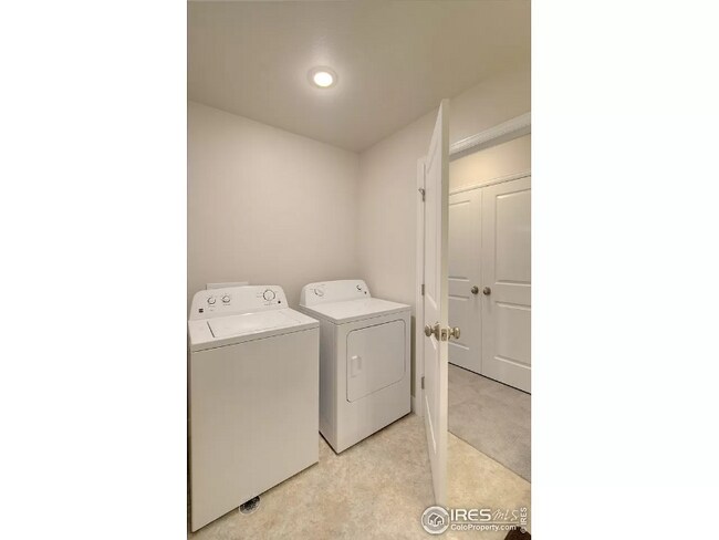 Building Photo - 7871 5th St