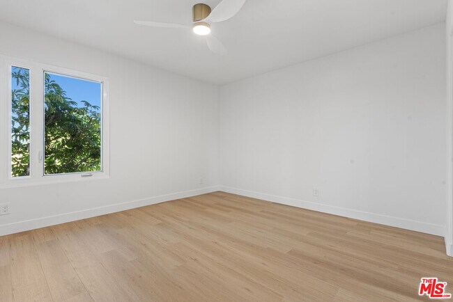 Building Photo - 5500 Torrance Blvd