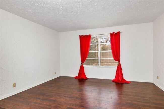 Building Photo - 5408 Joe Sayers Ave