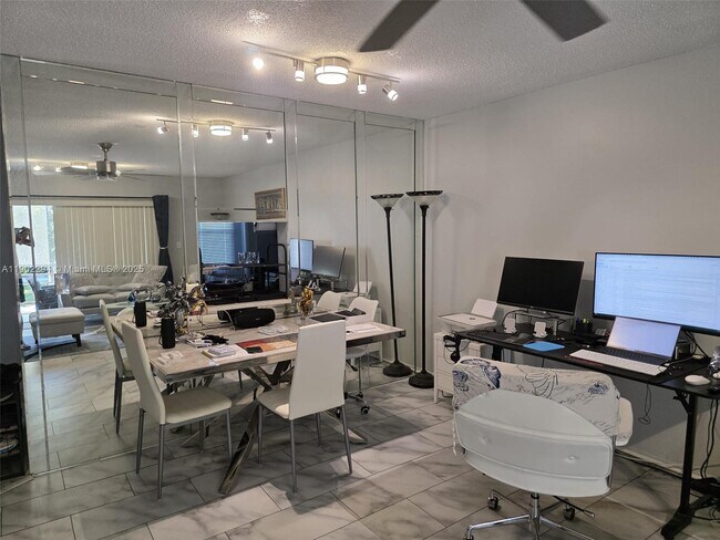 Building Photo - 1425 Atlantic Shores Blvd