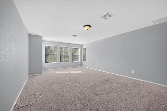 Building Photo - 2200 Ezra Ct