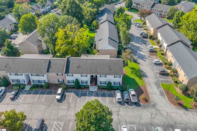 Building Photo - 925 Cleveland St