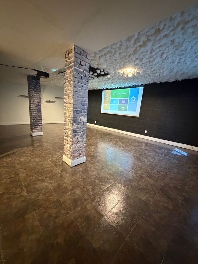 Building Photo - 1204 Yeats Ct