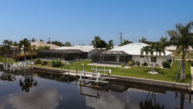 Building Photo - 260 Coronado Dr