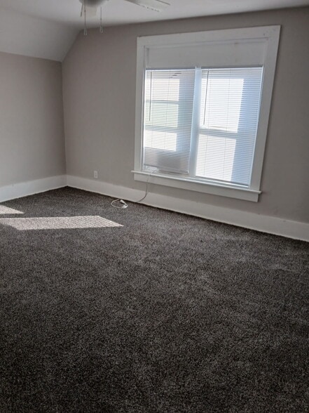 Building Photo - 601 Prospect Ave