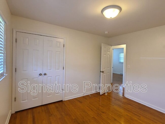 Building Photo - 204 Mt Pleasant Blvd