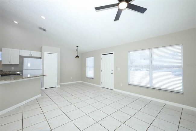 Building Photo - 788 Lincoln Pkwy