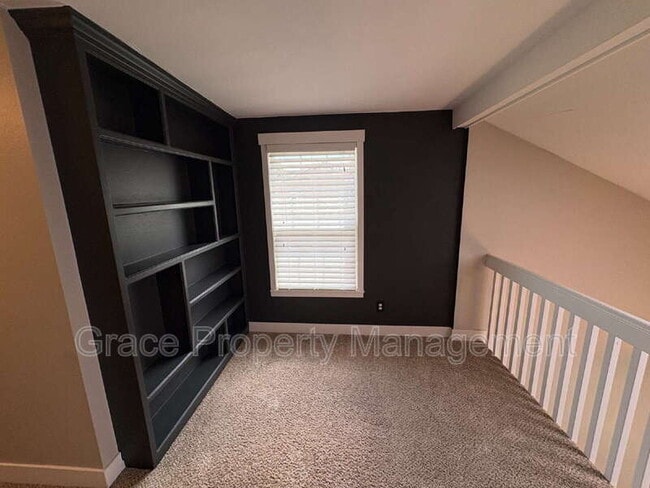 Building Photo - 14221 E Radcliff Cir