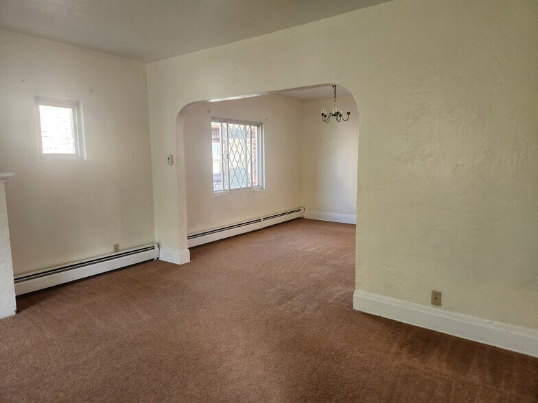 Building Photo - 95 Rand Ave