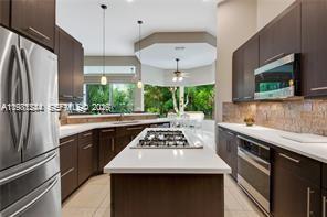 Building Photo - 1884 Classic Dr