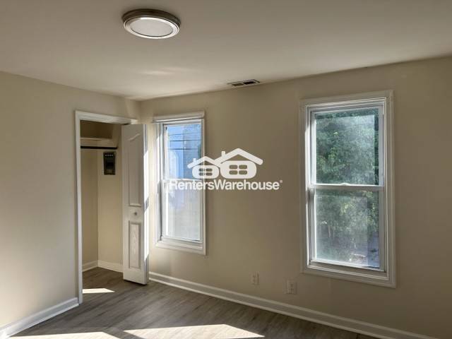 Building Photo - 1501 Cox St